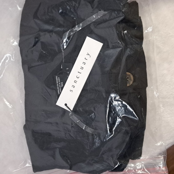 ‼️💰‼️NWT Sanctuary Top - Picture 7 of 7